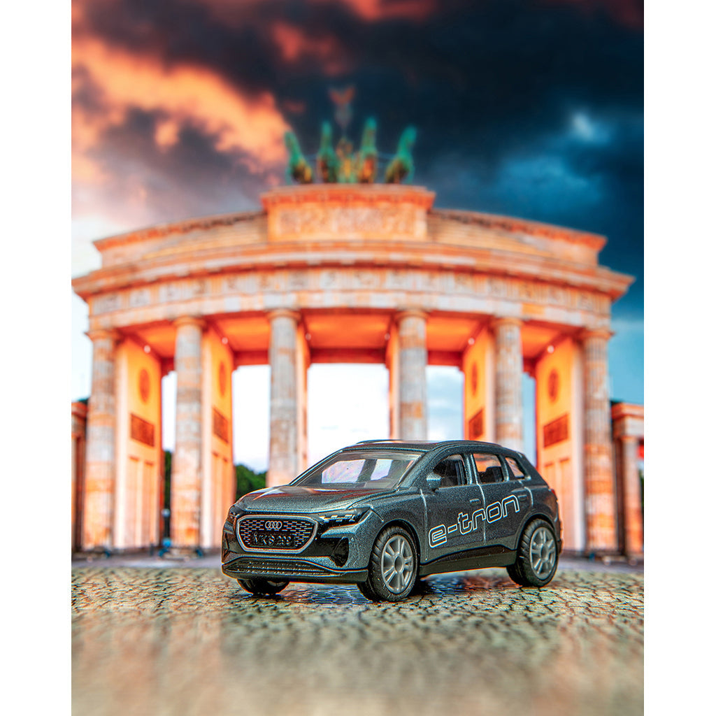 Siku Lekebil, Audi Q4 Eton - 8.3 x 3.2 cm