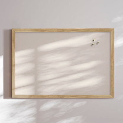 Oppslagstavle med ramme i eik, Coconut Milk – 62 x 42 cm