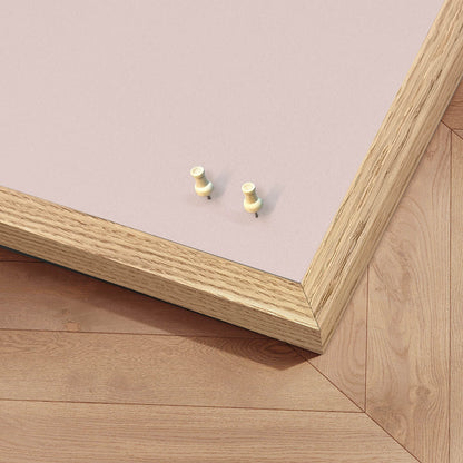 Oppslagstavle med ramme i eik, Soft Blush - 62 x 42 cm