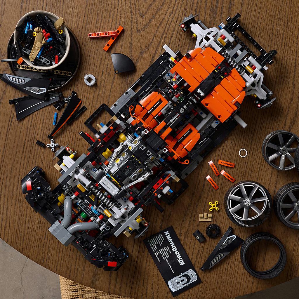 LEGO® Technic Koenigsegg Sadair&
