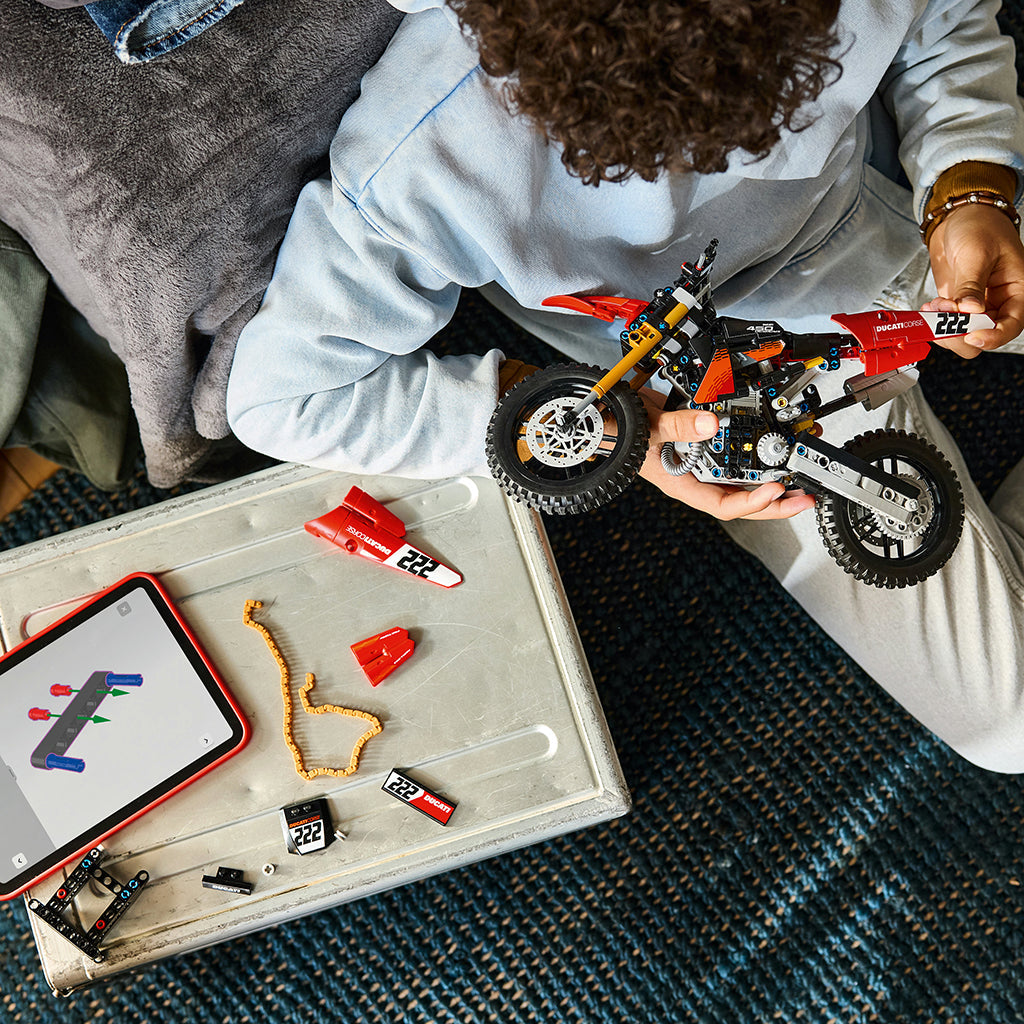 LEGO® Technic Ducati Desmo450 MX Factory-motorsykkel
