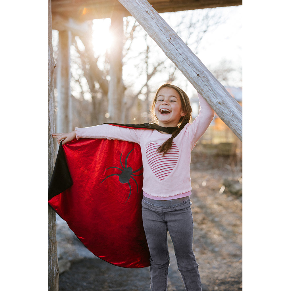 Great Pretenders Spider-kappe og Batman-kappe i ett – str. 5–6 år