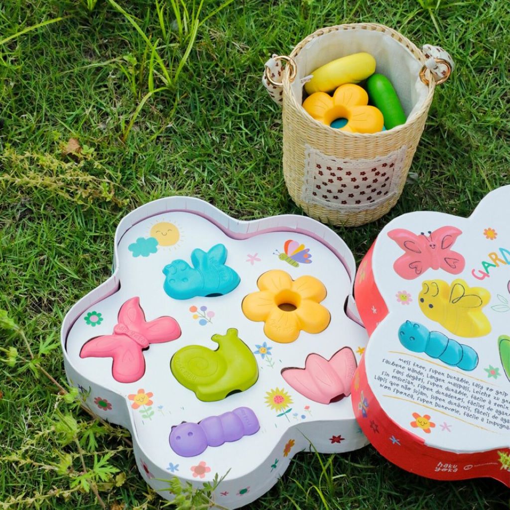 Haku Yoka, Mine første farger - en tur i hagen