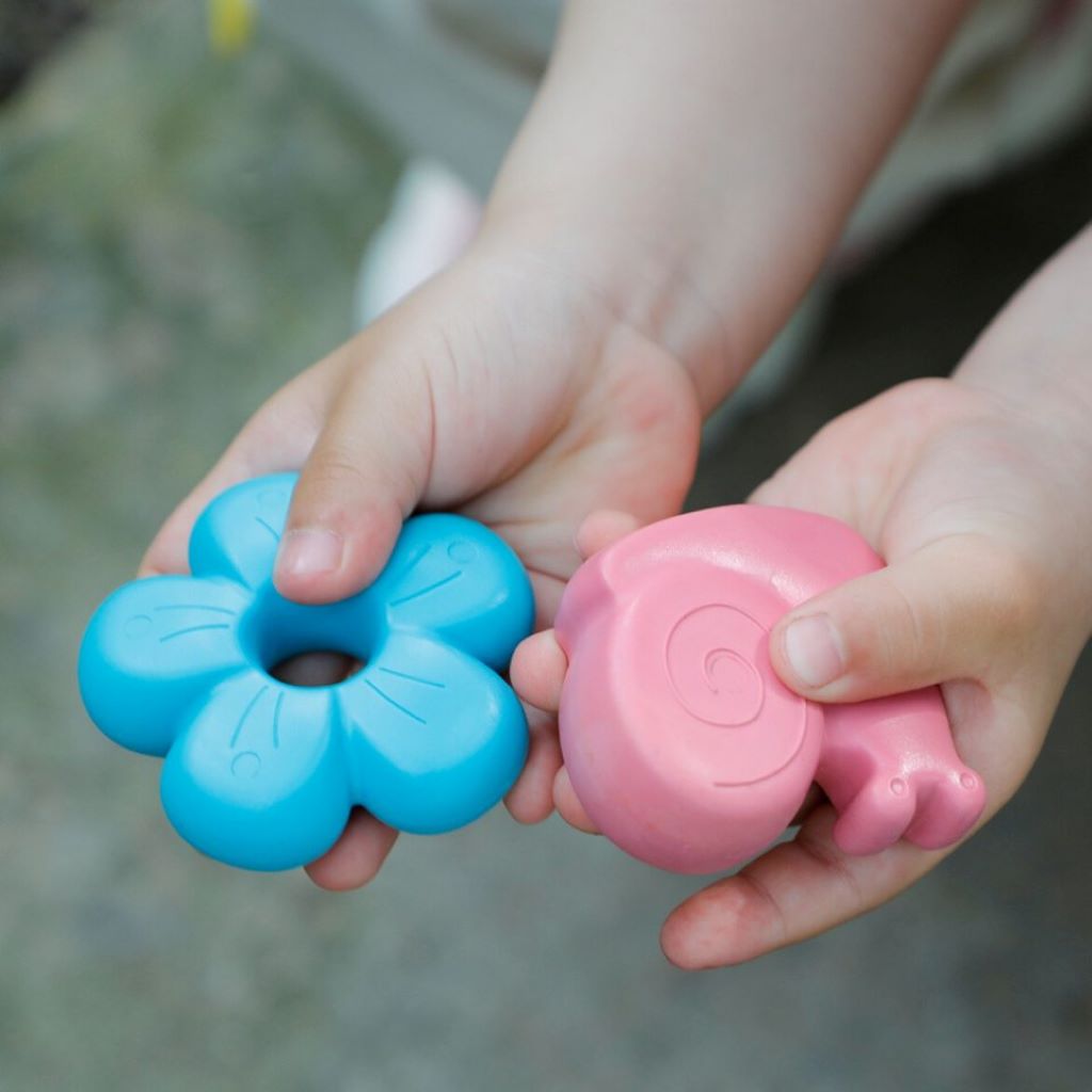 Haku Yoka, Mine første farger - en tur i hagen