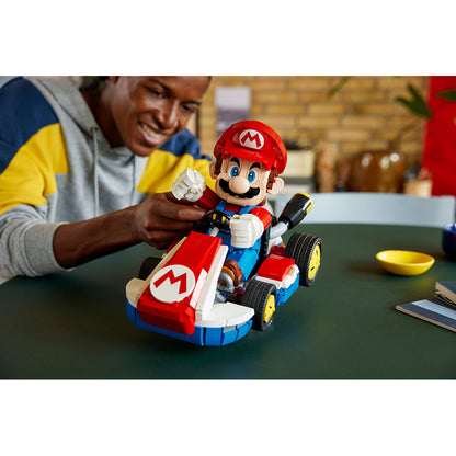 LEGO® Super Mario, Mario Kart™ – Mario og Standard Kart