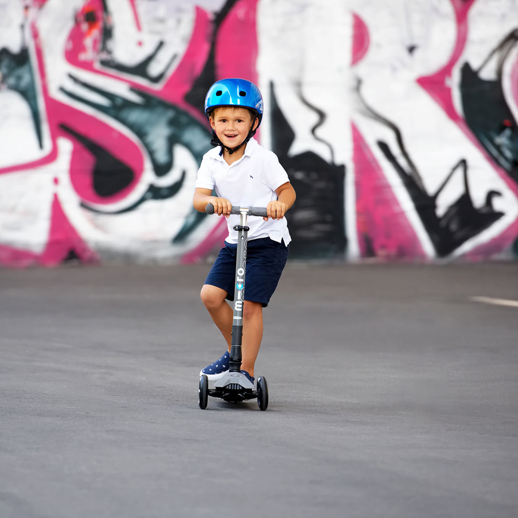 Micro Hjelm, Dark Blue Metallic - Str. M (5-8 år)