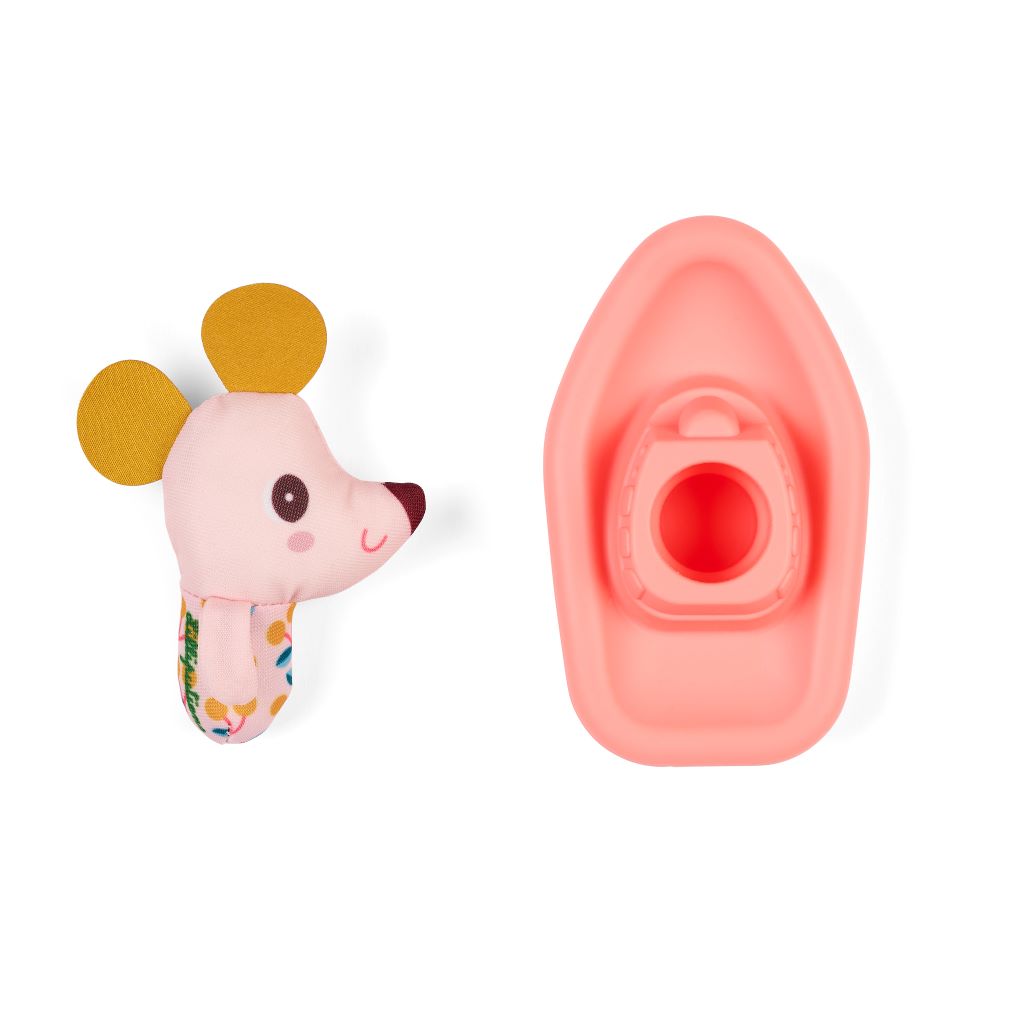 Lilliputiens, Nina badeleke med båt til baby