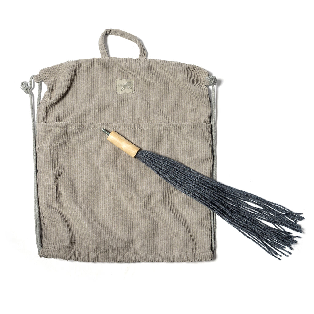 By Astrup Kæphest m. åben mund og aftagelig hale, Grå