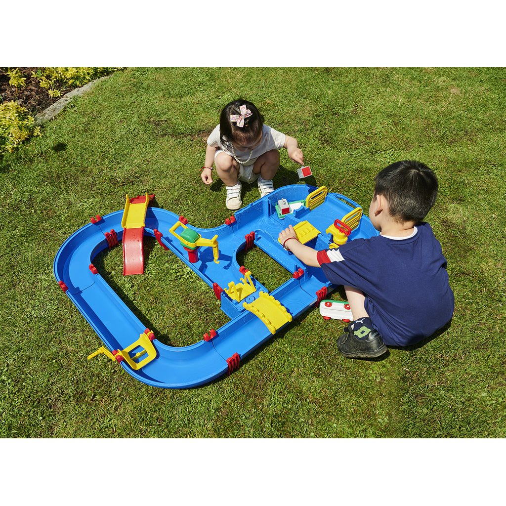 Aquaplay kanalsystem, Megabro