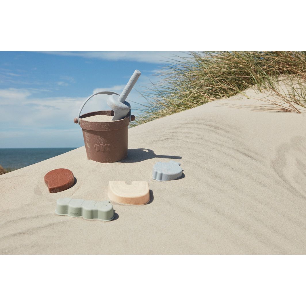 OYOY Leo Strandesett, Sjokolade