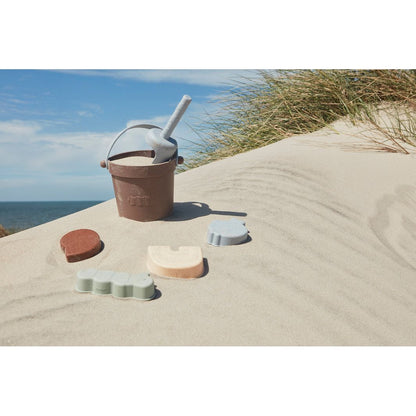 OYOY Leo Strandesett, Sjokolade