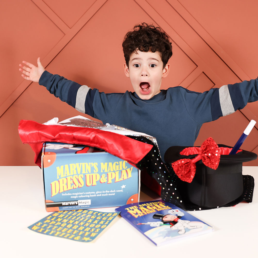 Marvins Magic, Utkledning - Tryllekunstner