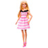 Barbie Fashionista dukke i pink og hvidstribet kjole.