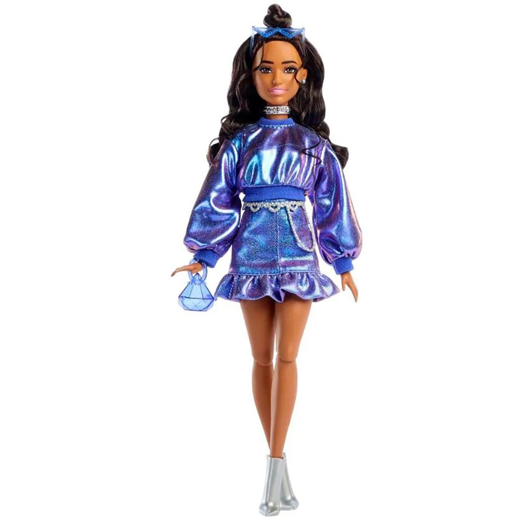 Barbie Deluxe Style Blå Genser Latina Dukke
