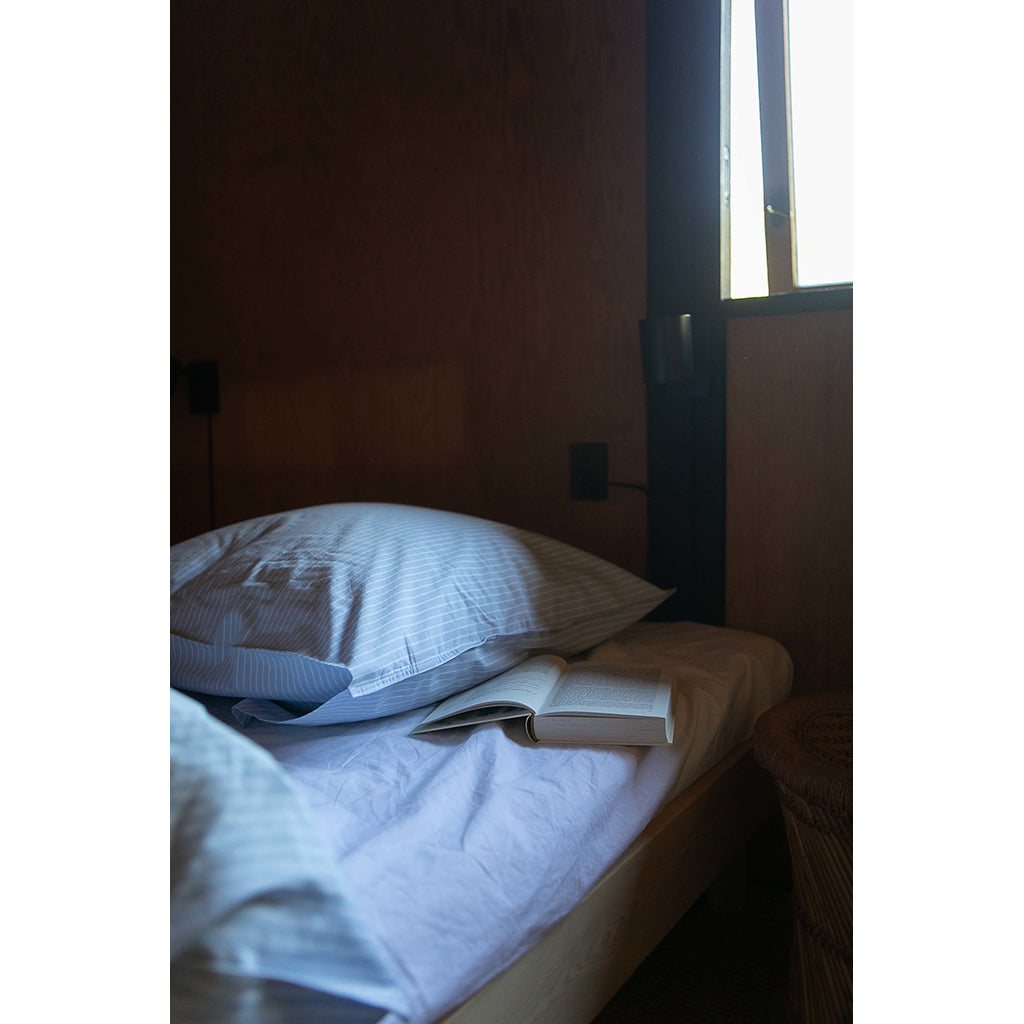 Studio Feder voksensengetøy, økologisk percale - Mattress stripe