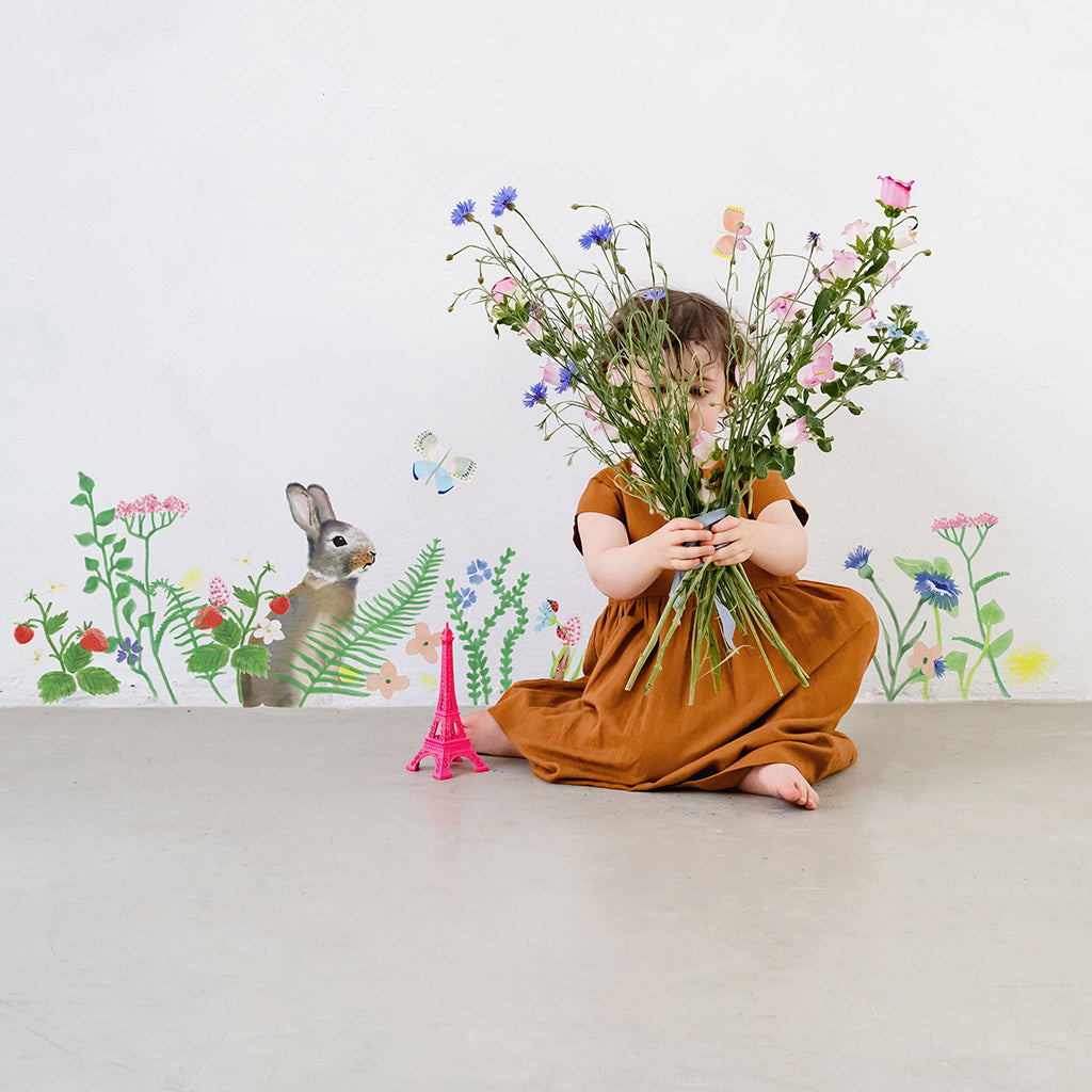 Mimi lou wallsticker, Kanin i gresset