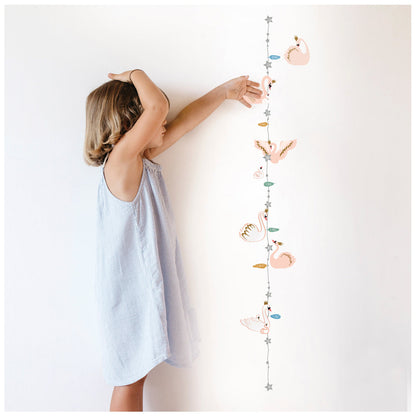 Mimi Lou wallsticker, høydemåler - Svaner