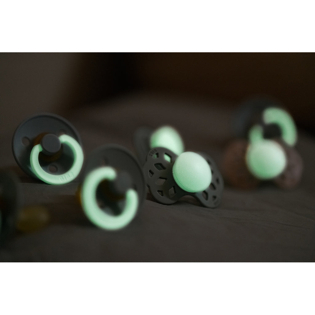 Bibs De Lux 2-pakning, smokk i latex, str. 2, Blush GLOW/Vanilla GLOW