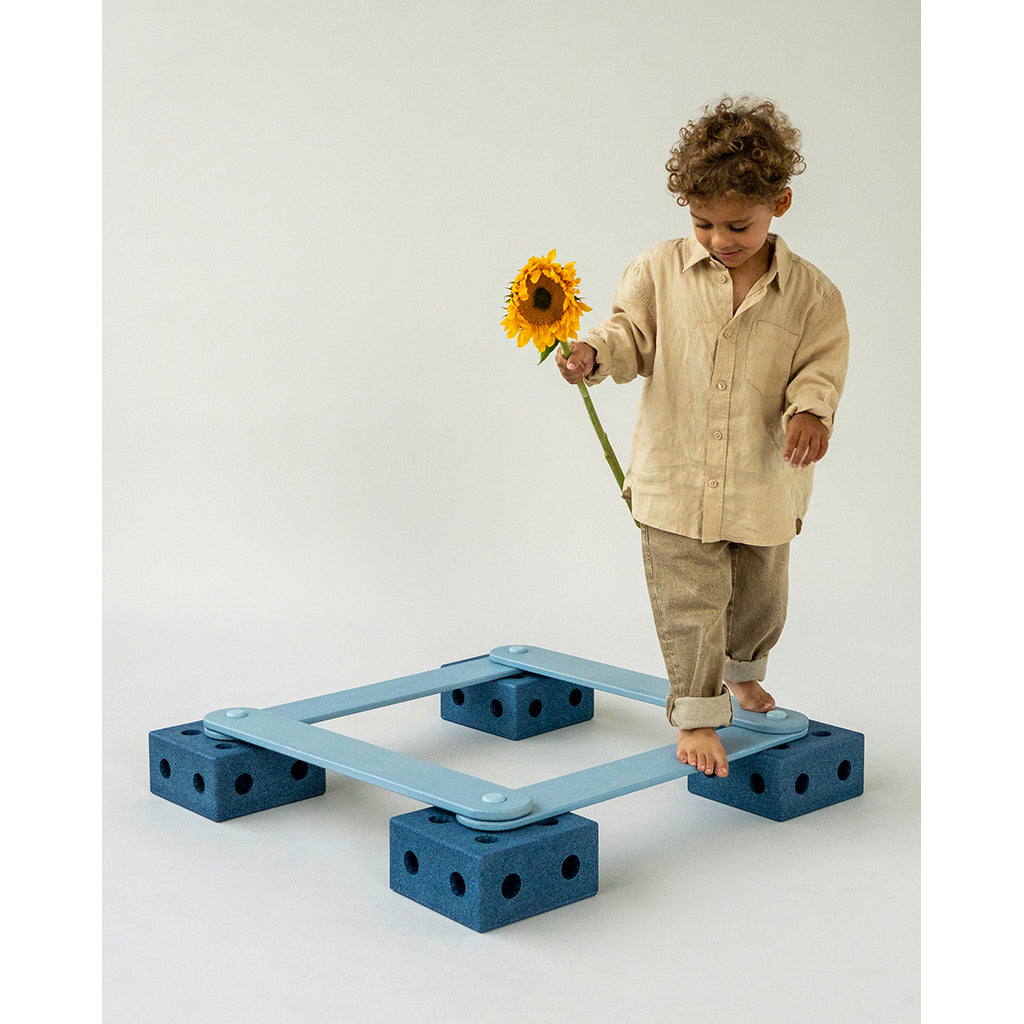 Modu Balance-bane, balansebane i tre og med skumklosser, aktivitetsleketøy - Deep Blue / Sky Blue
