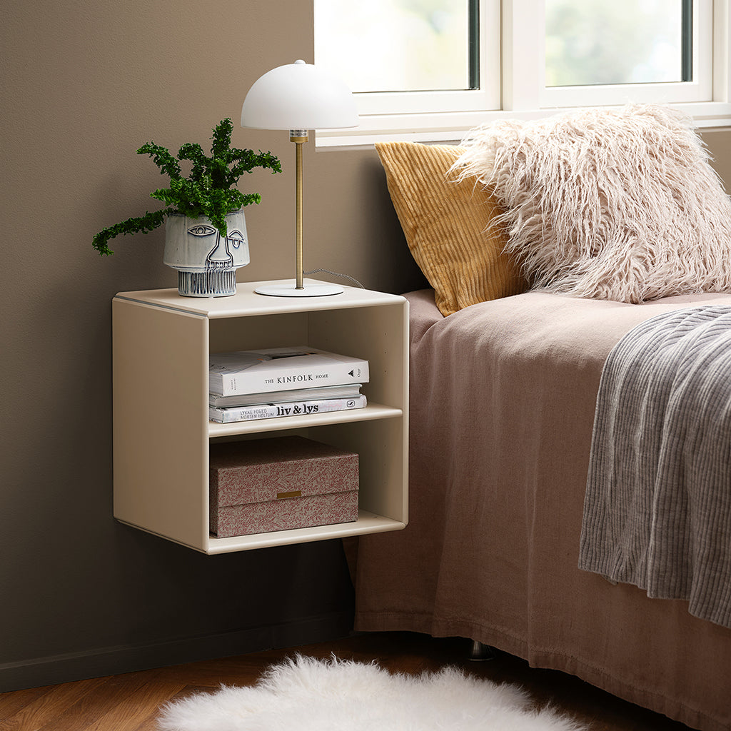 By Aulum Charlotte veggreol med hylle 40x40 cm, Sand