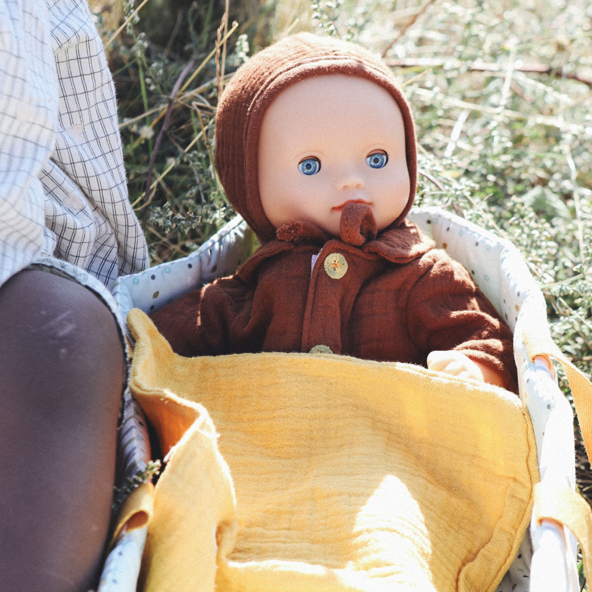 Djeco Pomea Dukke, Canary