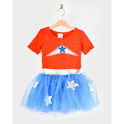 Den Goda Fen kostyme, Super Wondergirl med kappe – str. 4-6 år