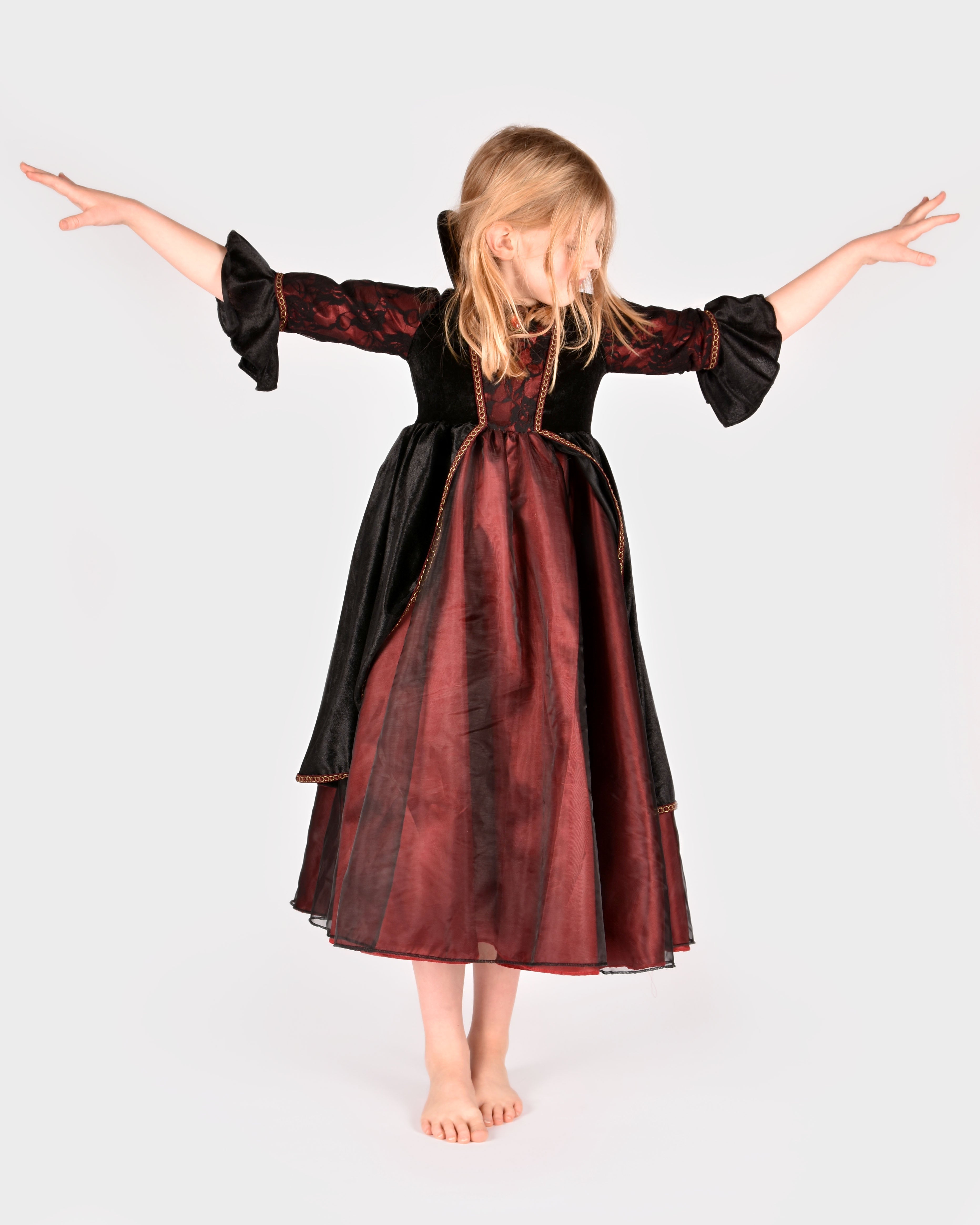 Den goda Fen, Vampyrdronning - Str. 4-10 år