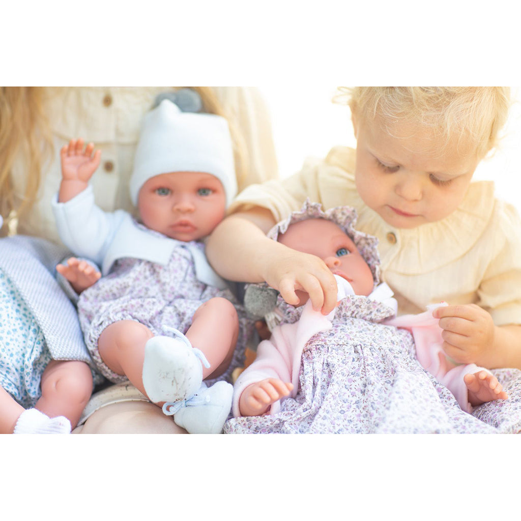 Así Leo babydukke, 46 cm - Grå cardigan og liberty drakt