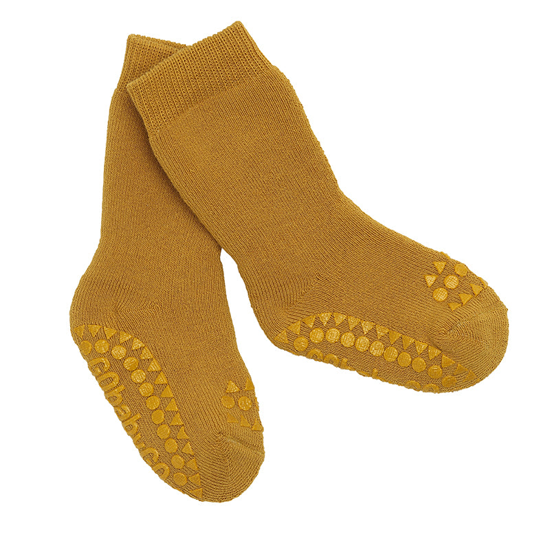 GoBabyGo skridsikre strømper m. gummidutter, mustard