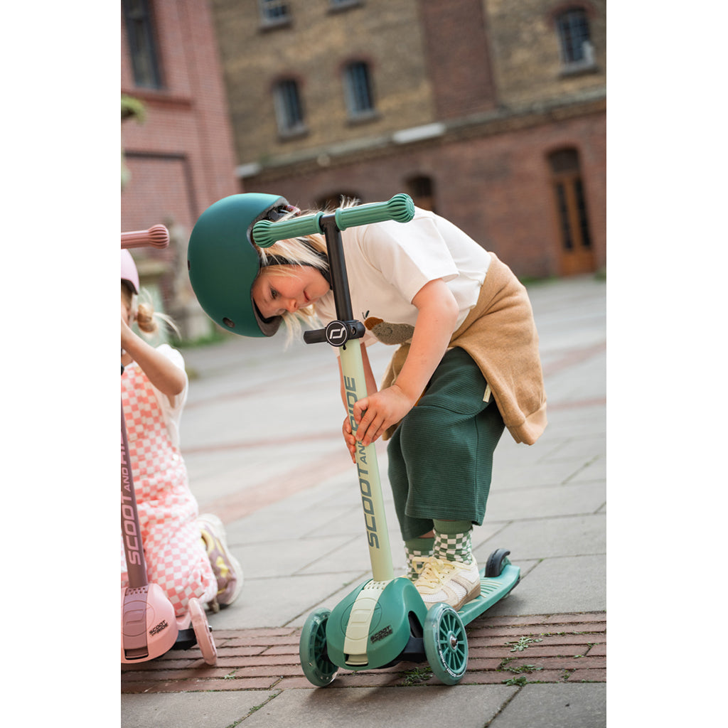 Scoot and Ride Highway Kick 3S, sparkesykkel - LED Steel