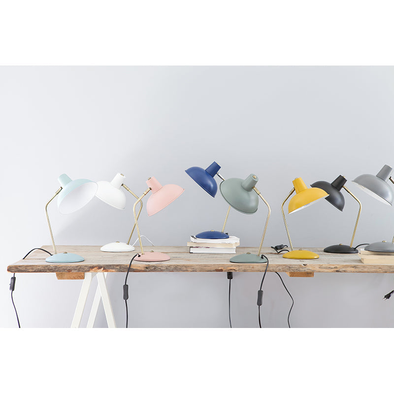 Leitmotiv Hood bordlampe i metall, Iron matt white