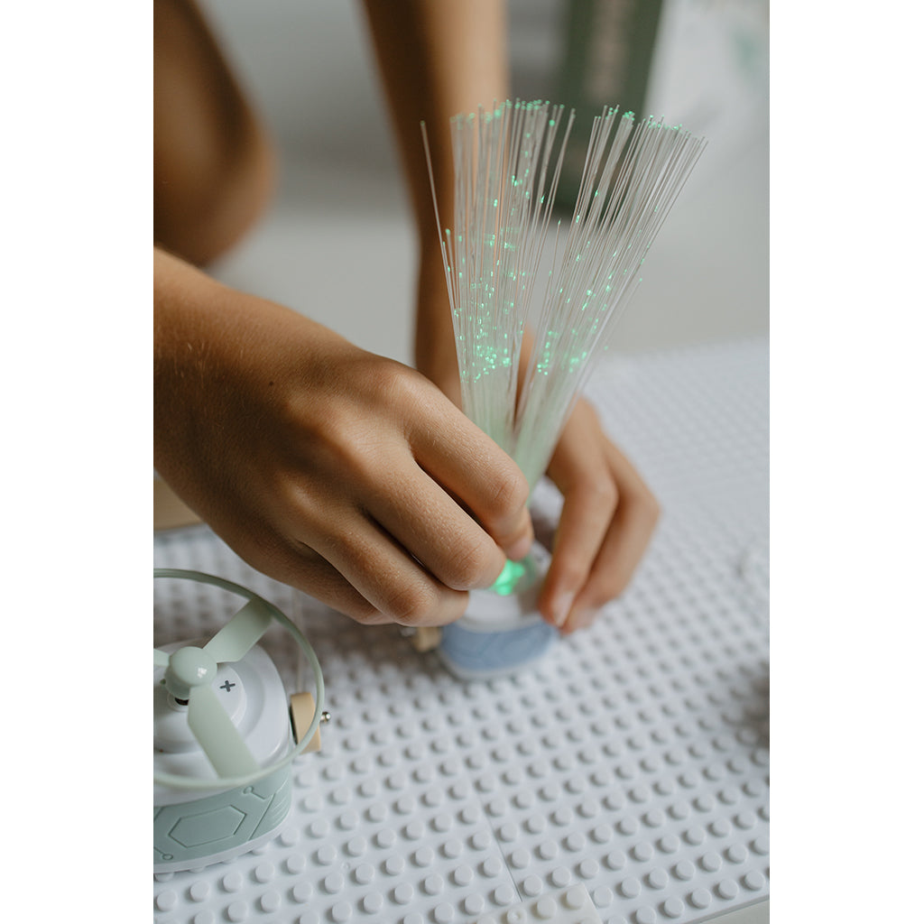 Kidyelec-Expert, Eksperimentsett om strøm og elektrisitet - 18 deler