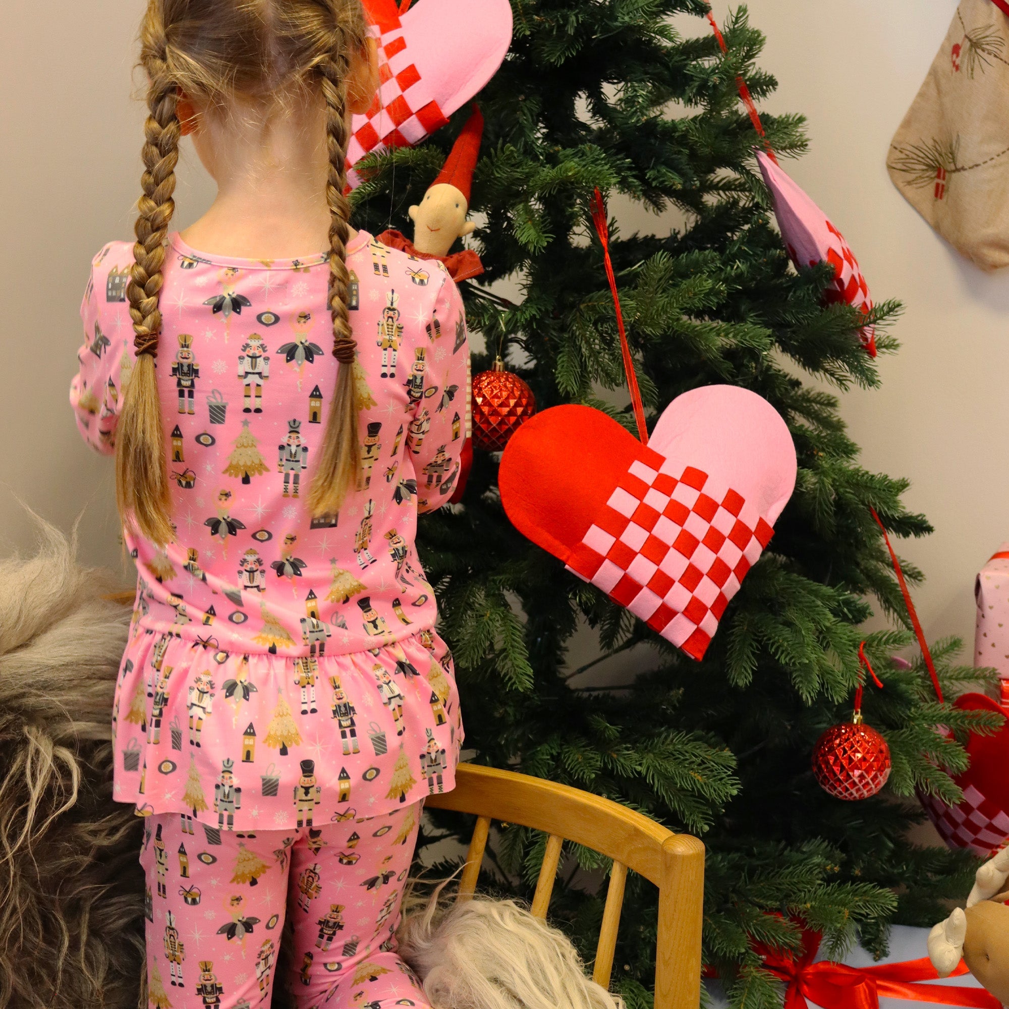 Liberté, Alma Ls Frill Tshirt (Kids) - Nutcracker Bubblegum