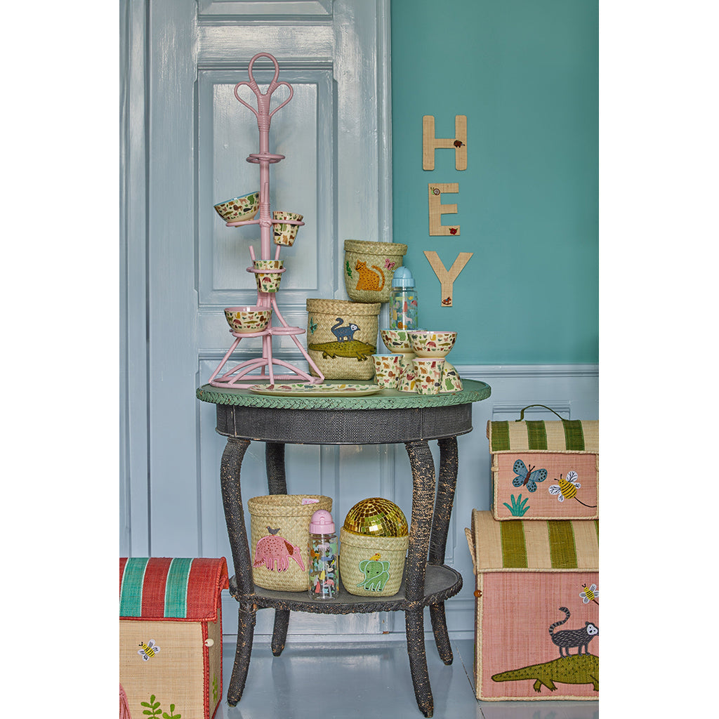 Rice kurvhus til oppbevaring, Ekstra small, lyserosa - Sommerfugltema
