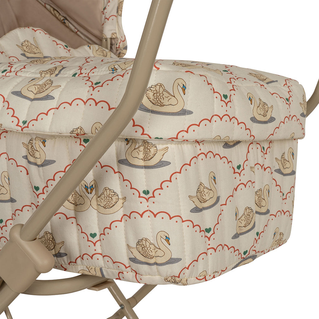 Konges Sløjd Dukkevogn, Swan