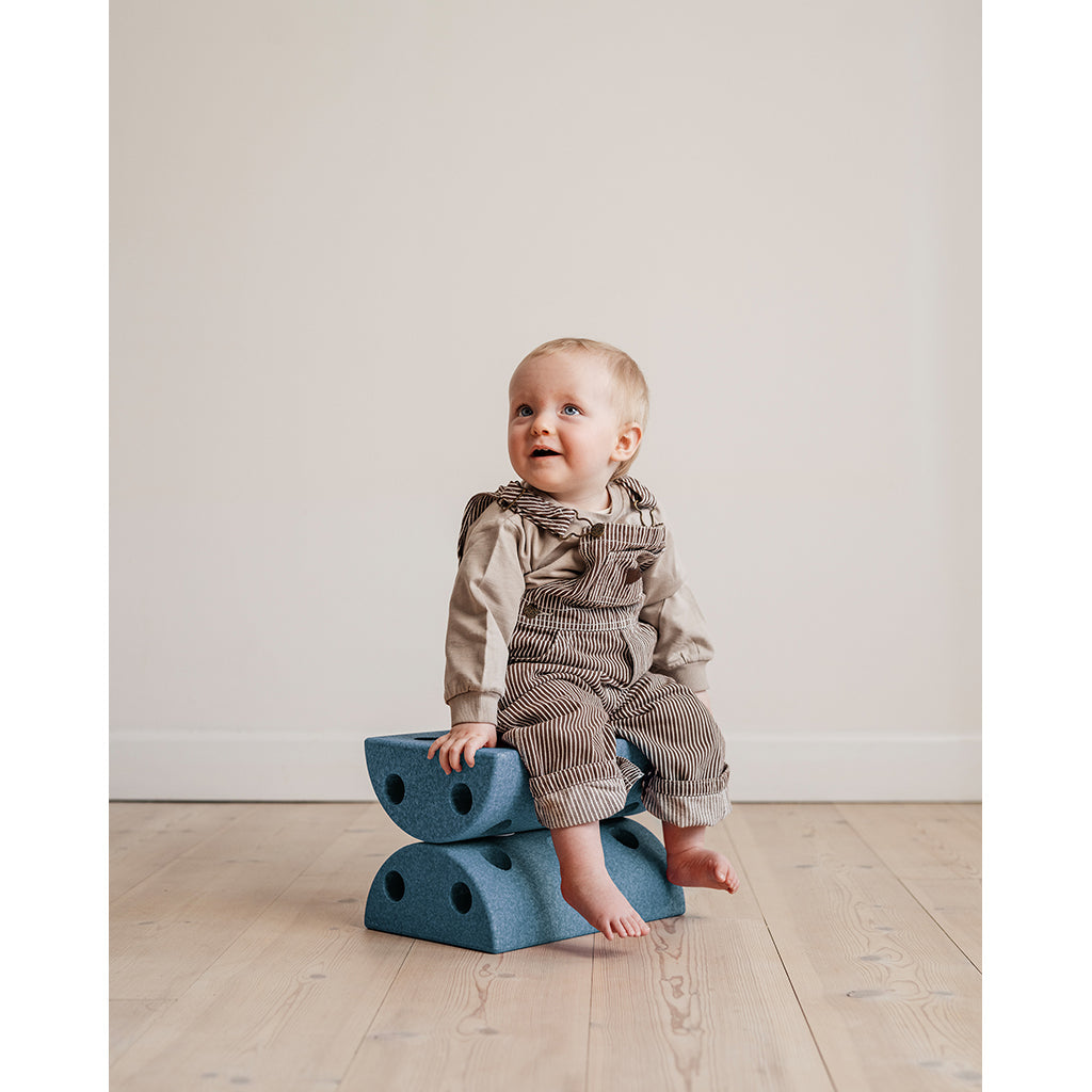 Modu Stool, barneskammel, aktivitetsmøbel i skum - Deep blue