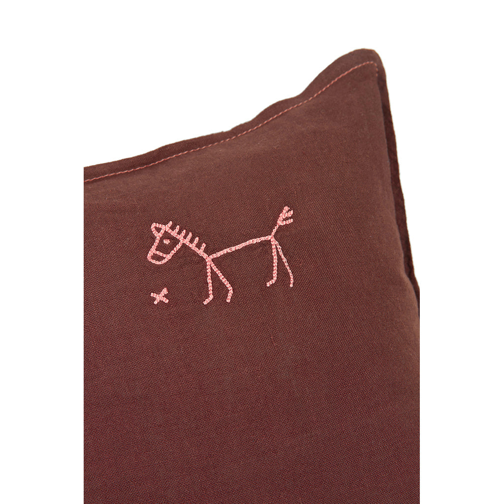 Nobodinoz brodert pute, 45 x 45 cm, vasket fransk lin - Prune