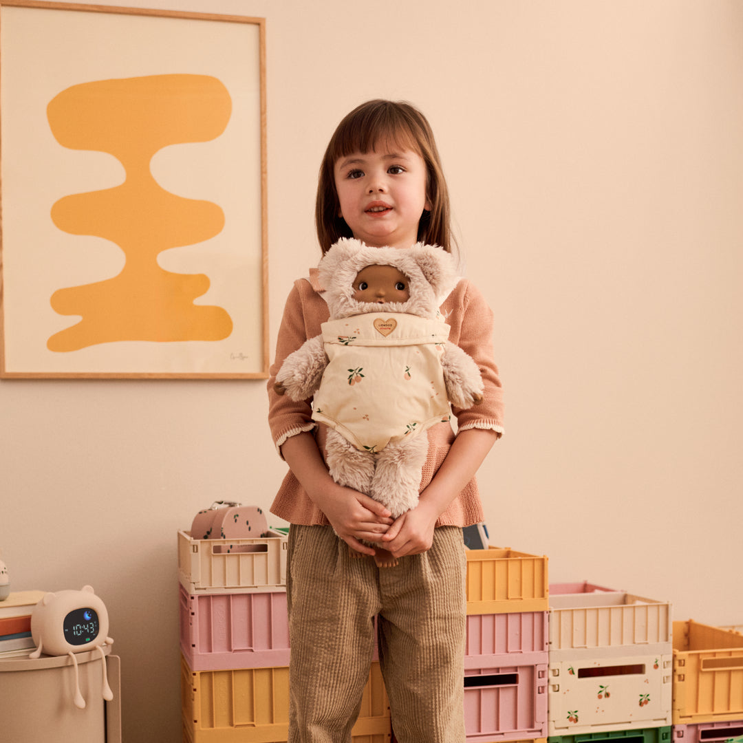 Liewood Eleanor-bæresele for dukke – Mini Me Peach / Seashell