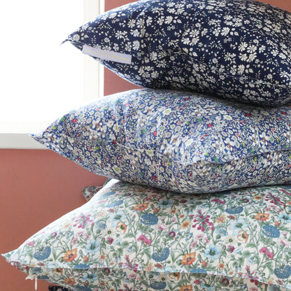 Lirum Larum Leg Mini, Liberty pute, 50 x 50 cm - Agnes