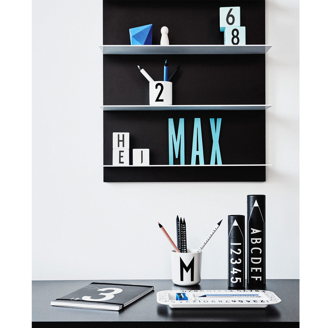 Design Letters bokstaver i tre, A - Å - Grå