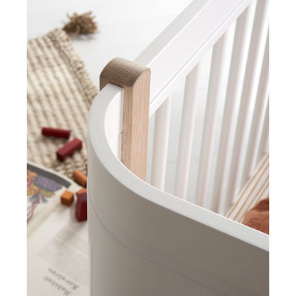 Oliver Furniture, Wood Mini+ Basic sprinkelseng - hvit/eik