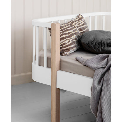 Oliver Furniture, Wood Original, juniorsovesofa - Hvit/eik