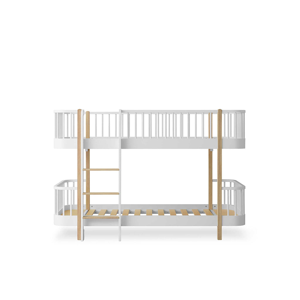 Oliver Furniture Wood Original halvhøj køjeseng i hvid og eg