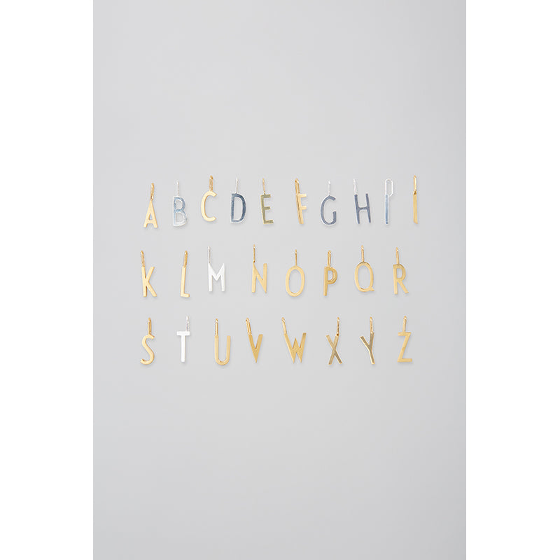 Design Letters smykkeanheng, 16mm matt sølv bokstav - A-Z