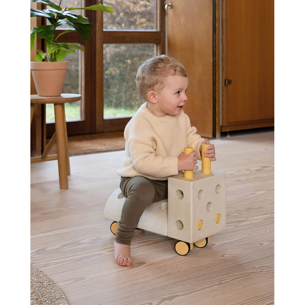 Modu Lille gåbil, aktivitetsleketøy i skum, 10 deler - Sand Grey / Honey Yellow