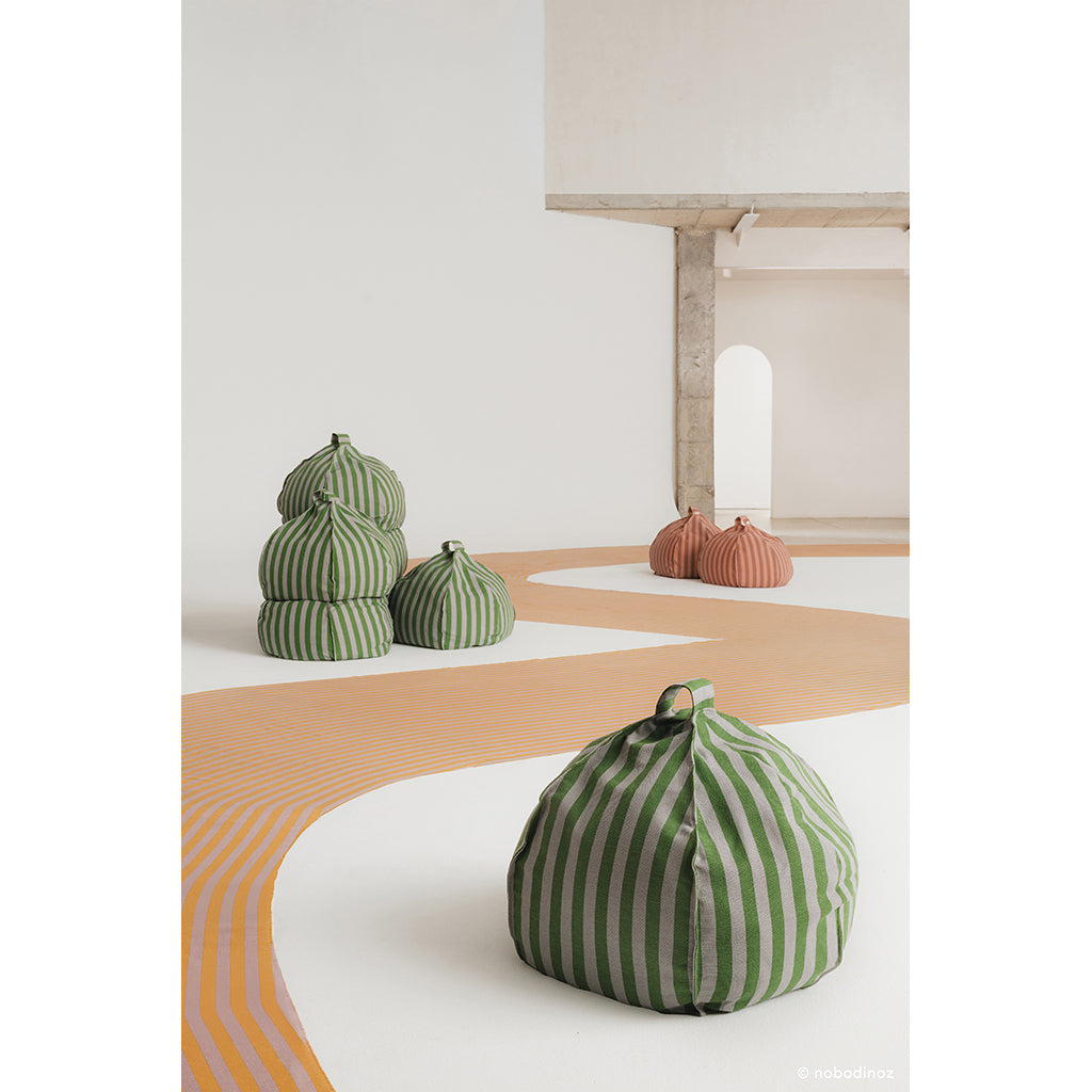 Nobodinoz quiltet rund sekkpute, Vibes - Pink mauve striper