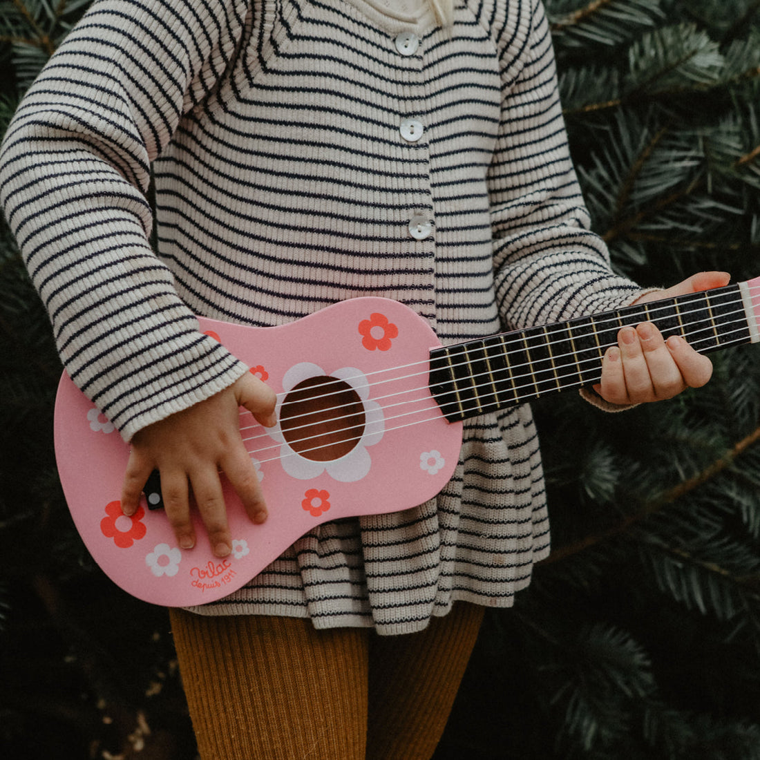 Vilac gitar i tre, lyserød