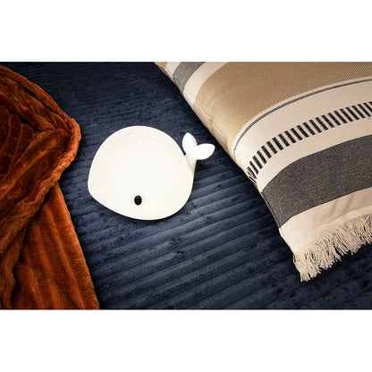 Little L. LED nattlampe/projektor med fjernkontroll og 7 lysinnstillinger - Wilda hval