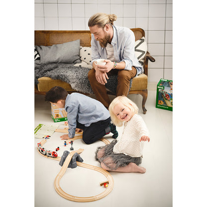 Brio Togbane, Polititstasjon
