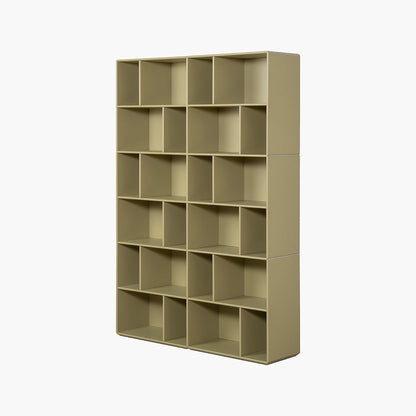 By Aulum Brooklyn vegghylle, 117x177 cm - Olive (Siste frist for bestilling før sommeren er 24/6-26, produksjonen er tilbake mandag 27/7-26)